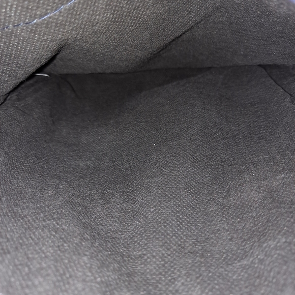 Ngil Crossbody bag - Picture 5 of 5